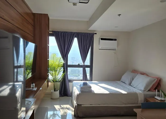 Aparthotel Alexandrite S2512 Floor Jtower Residences Near Sm Jmall Wifi And Pool