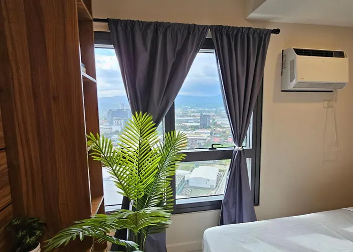 Alexandrite S2512 Floor Jtower Residences Near Sm Jmall Wifi And Pool Aparthotel Mandaue City